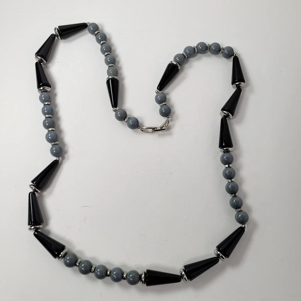 Vintage Napier Black Gray Beaded Necklace‎ Cone Silver Tone Statement 28
